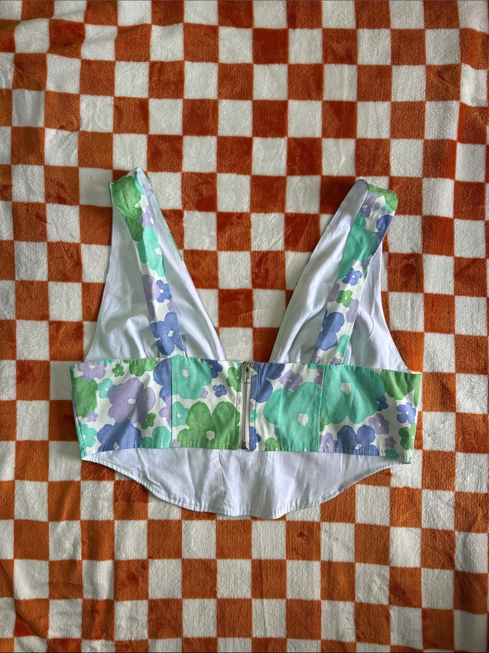 Floral Cropped Top - Picture 2 of 4